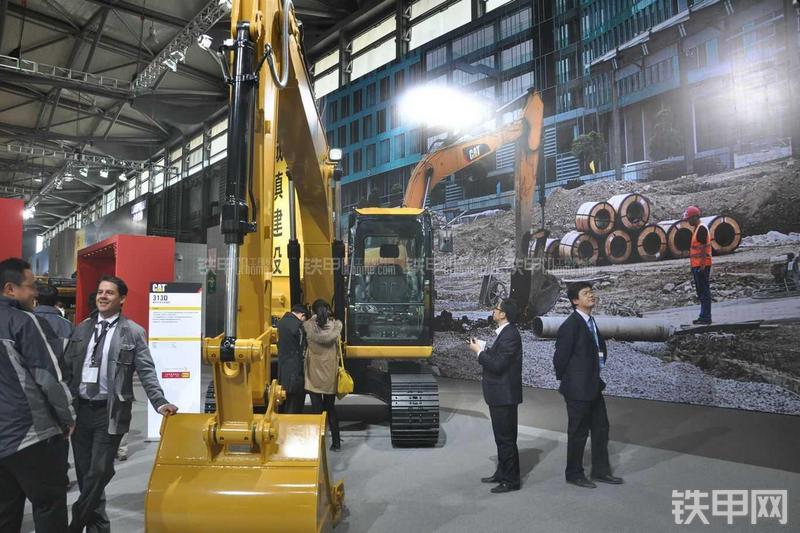 卡特彼勒313D挖掘机整机外观