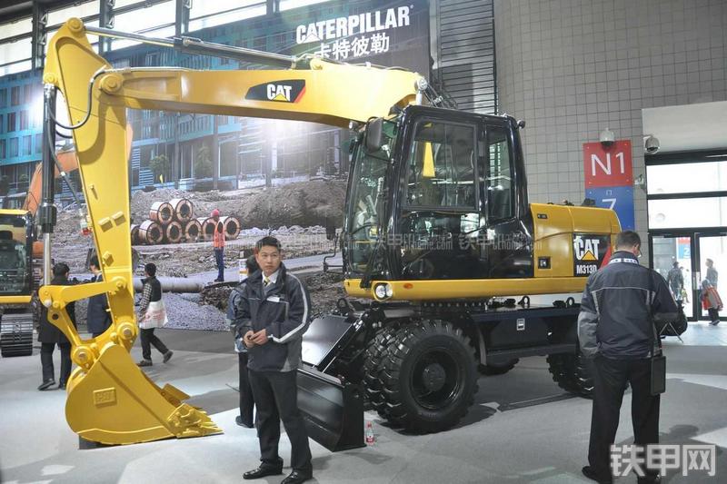 卡特彼勒M313D挖掘机整机外观