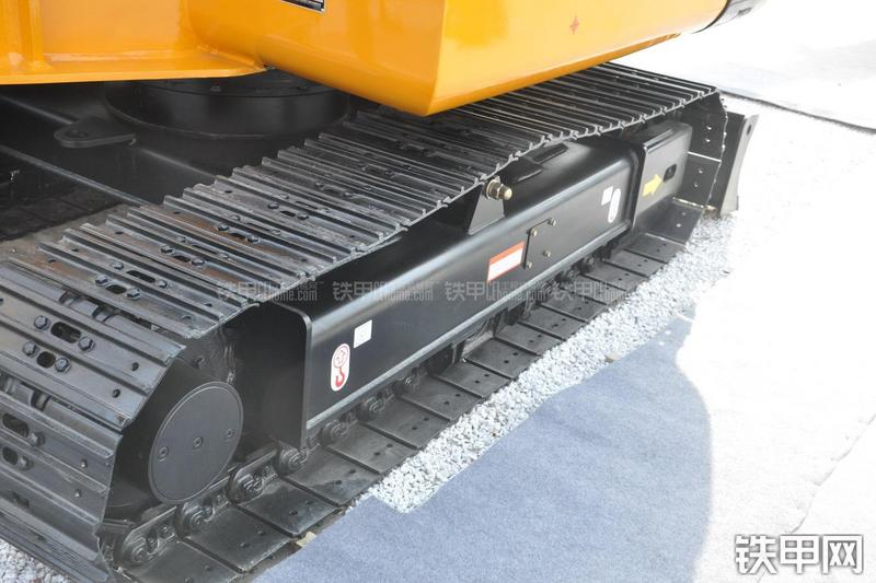 雷沃重工FR60-ETX挖掘机局部