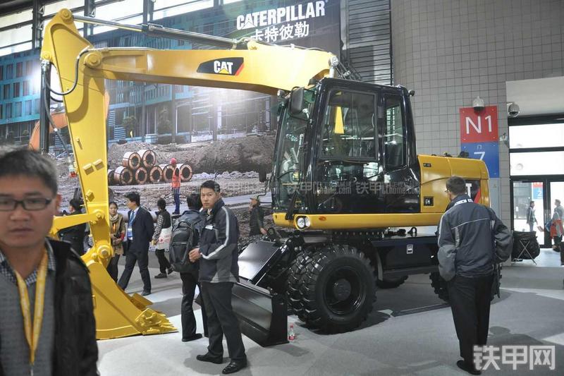 卡特彼勒M313D挖掘机整机外观