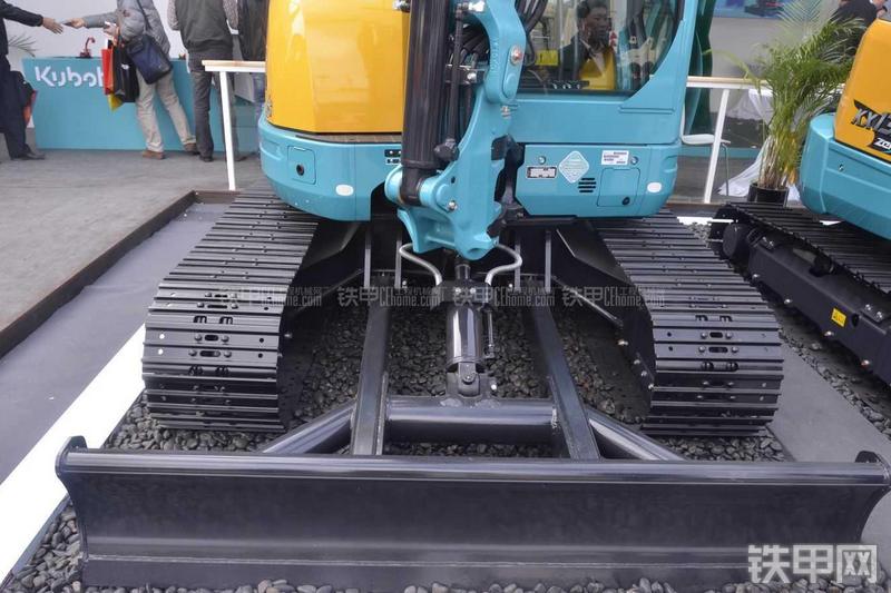 久保田KX155-3S挖掘机局部