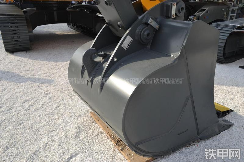 利勃海尔R916-Litronic挖掘机局部