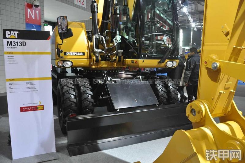 卡特彼勒M313D挖掘机局部