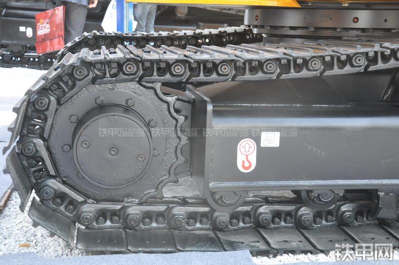 雷沃重工FR60-ETX挖掘机局部