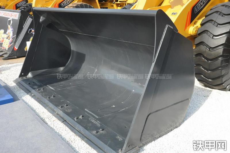 雷沃重工FL955F-ETX装载机局部