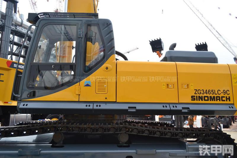 国机重工ZG3210-9C挖掘机局部