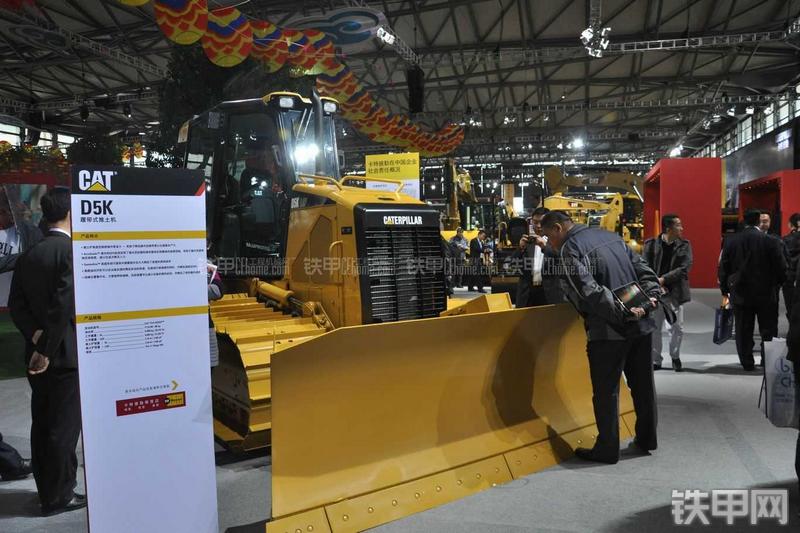 卡特彼勒D5K推土机局部