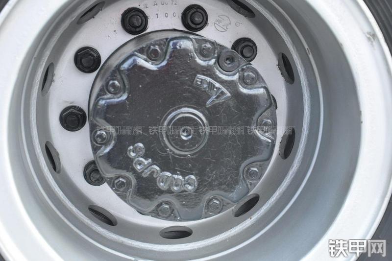 雷沃重工FL610旋挖钻局部