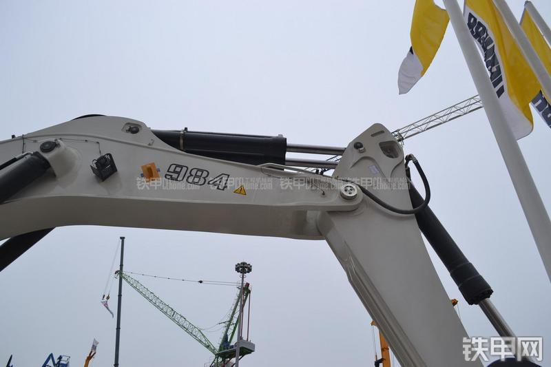 利勃海尔R984C Litronic挖掘机局部