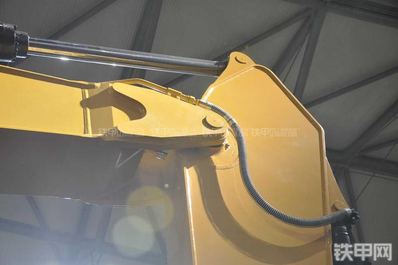 卡特彼勒326DL挖掘机局部