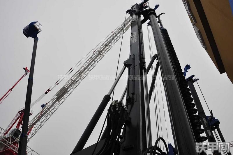 恒天九五JVR180D旋挖钻局部