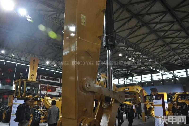 卡特彼勒326DL挖掘机局部