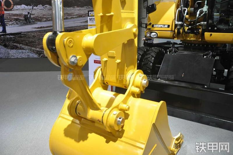 卡特彼勒M313D挖掘机局部