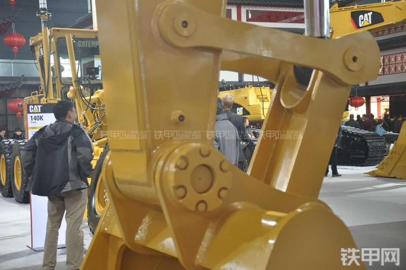 卡特彼勒326DL挖掘机局部