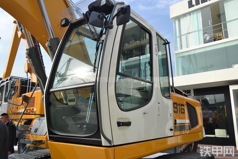 利勃海尔R916-Litronic挖掘机局部