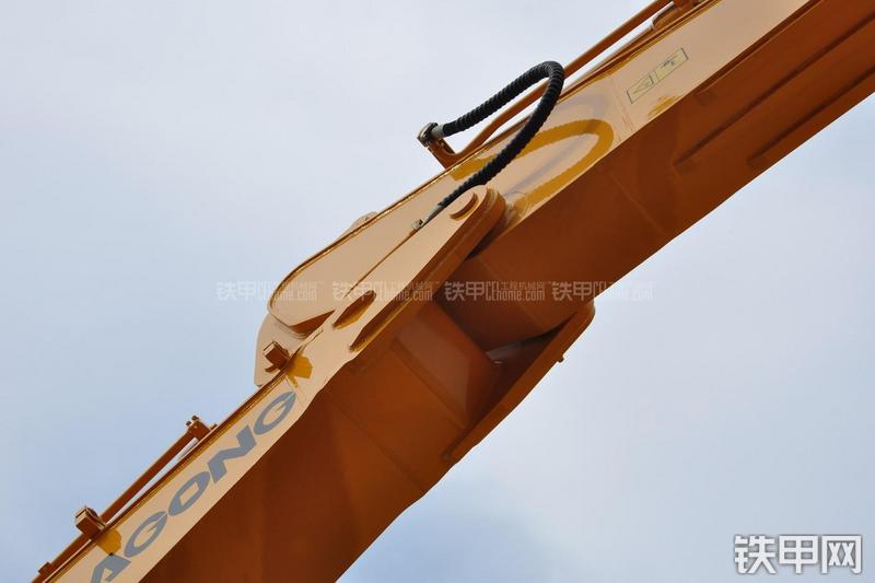 厦工XG848EL挖掘机局部