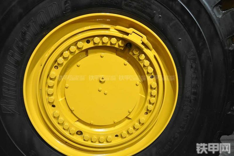 卡特彼勒988H装载机局部