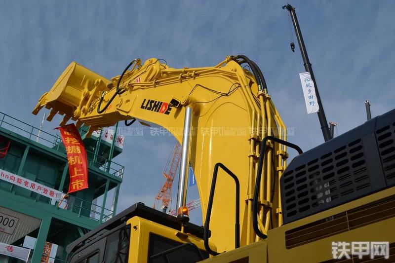 力士德SC760.8挖掘机局部