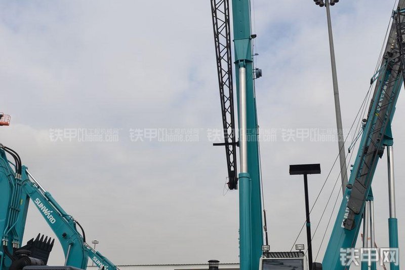 山河智能SWTC25起重机局部