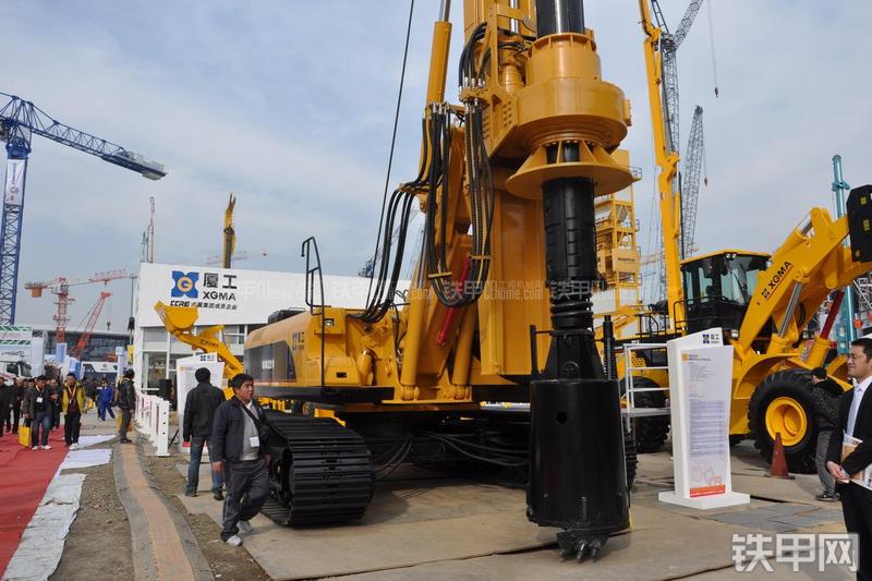 厦工XGR220旋挖钻局部