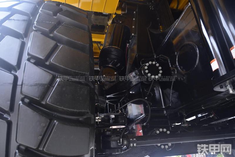 三一重工SET230非公路自卸车局部