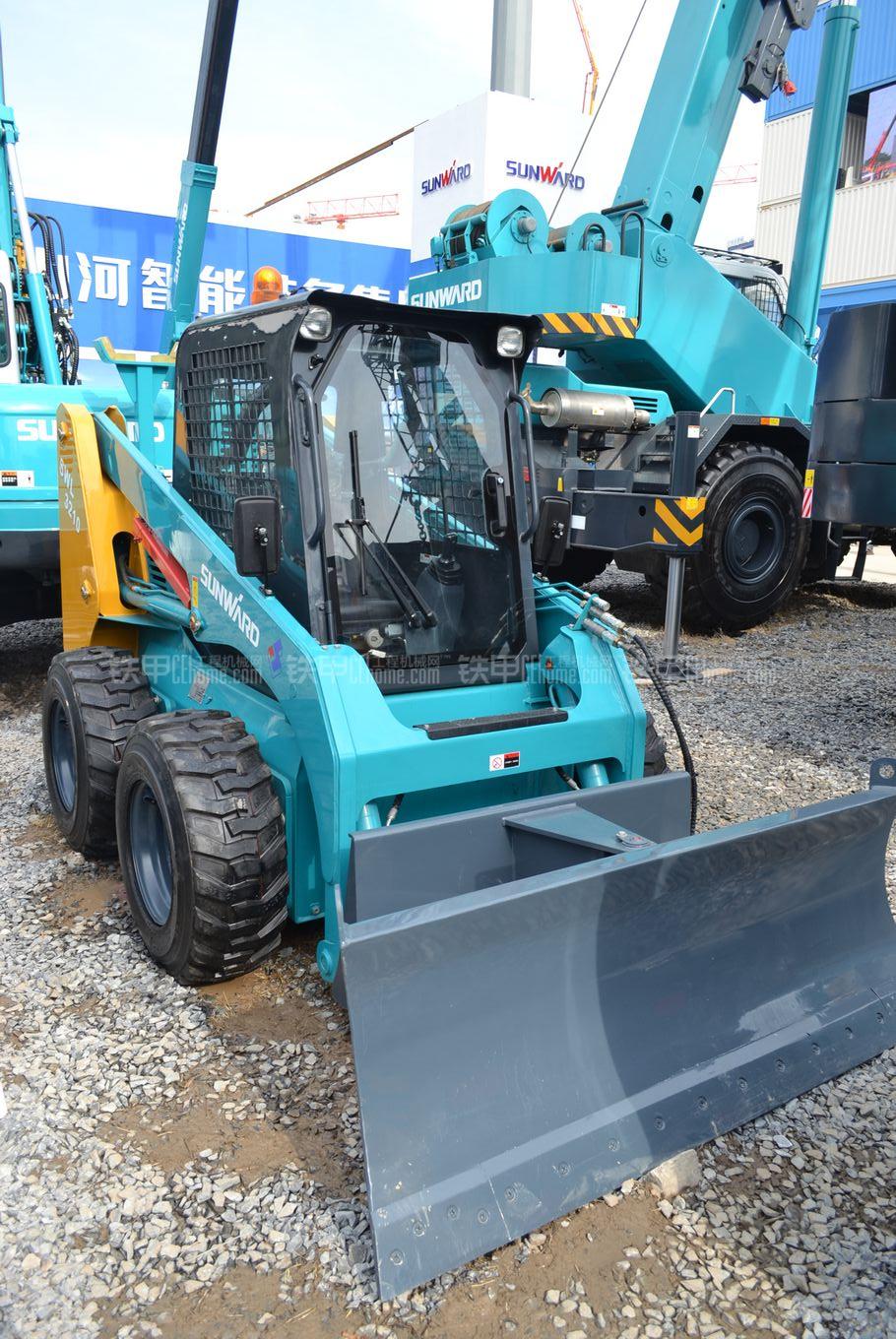 山河智能swl3210滑移装载机