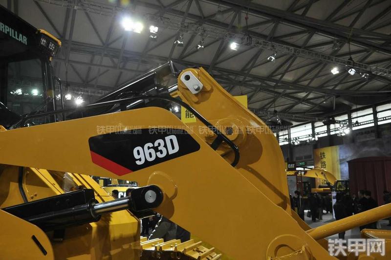 卡特彼勒963D装载机局部