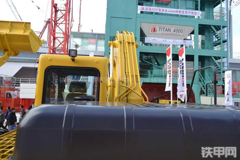 力士德SC270.8LC挖掘机局部