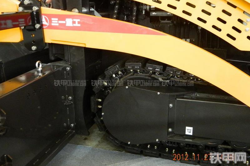 三一重工SMP165C沥青摊铺机局部
