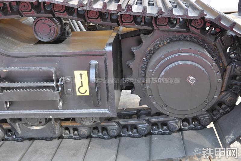 厦工XGR220旋挖钻局部