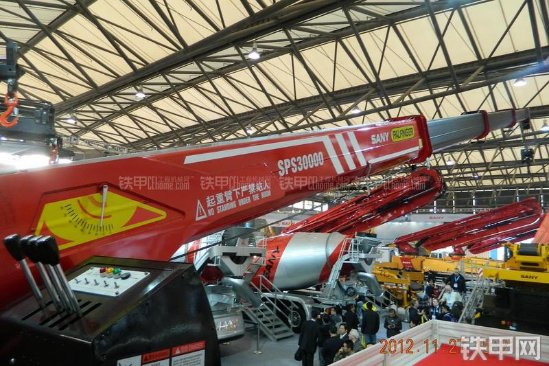 三一重工SPS30000起重机局部