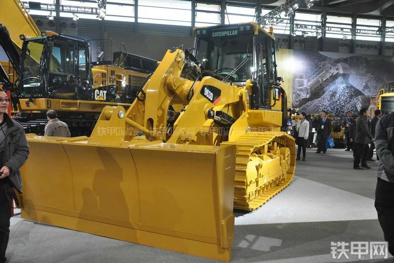 卡特彼勒963D装载机整机外观
