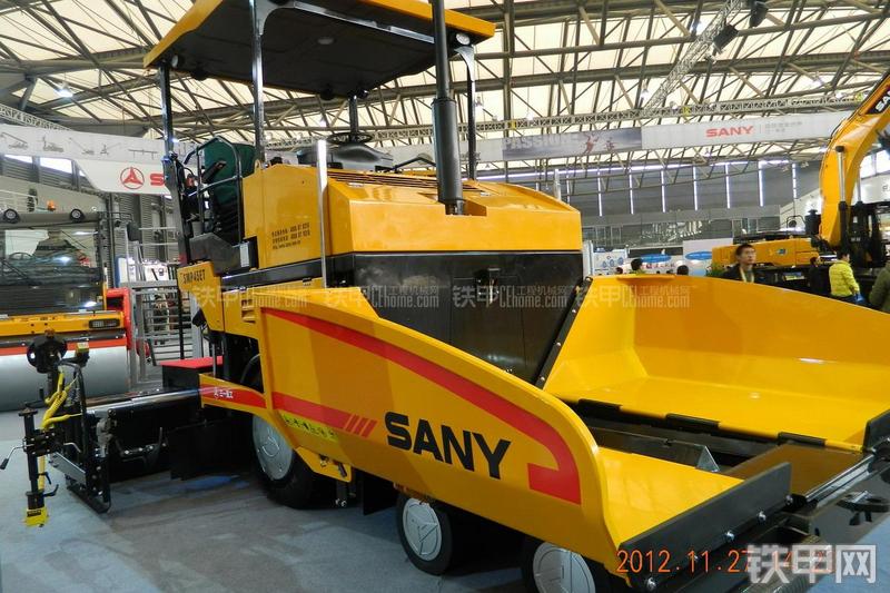 三一重工SMP45ET沥青摊铺机局部