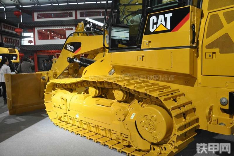 卡特彼勒963D装载机局部