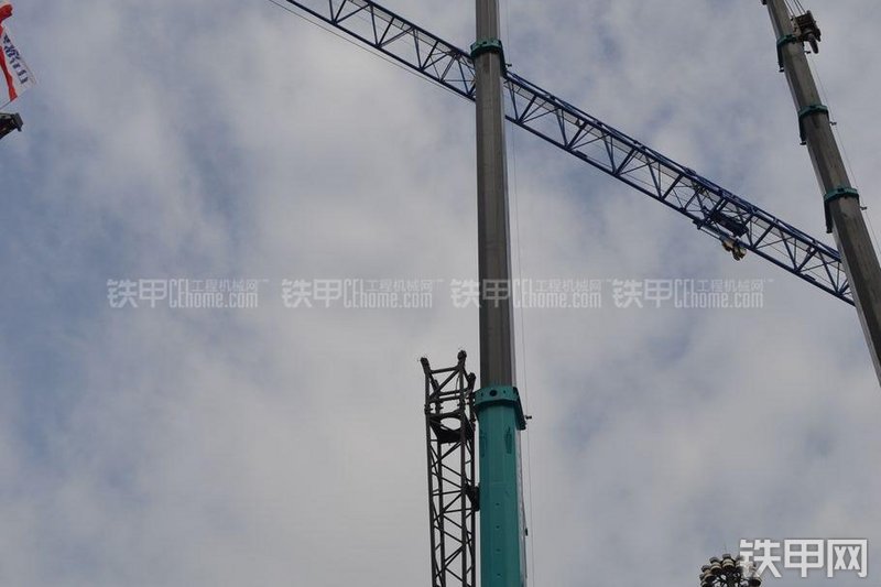 山河智能SWTC50伸缩臂起重机局部