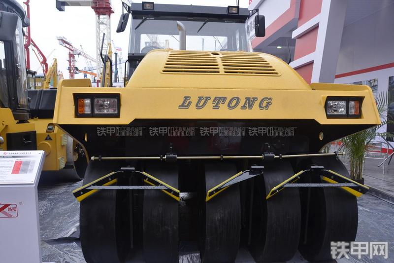 洛阳路通LTP2030H压路机整机外观