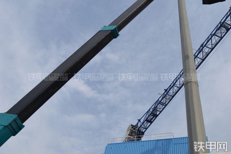 山河智能SWTH3514伸缩臂叉车局部