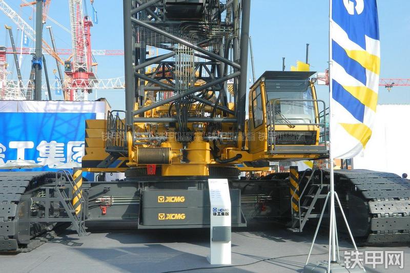 徐工XGC500起重机局部