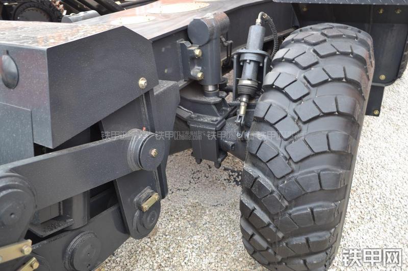 詹阳重工JYL621E挖掘机局部