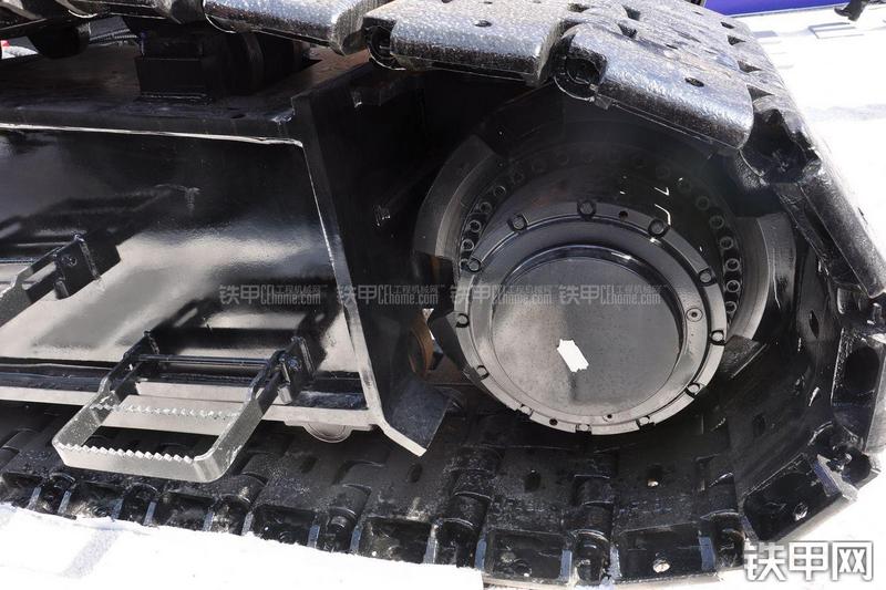 宇通YTQH800强夯机局部