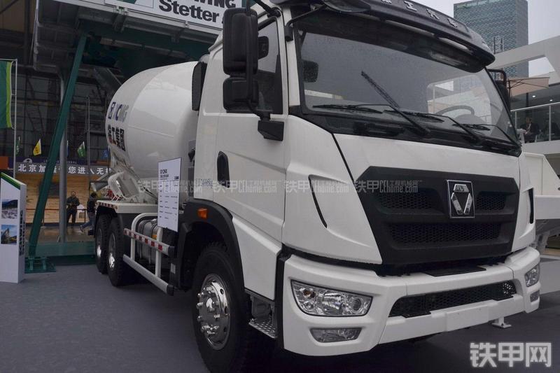 徐工G12NX搅拌运输车整机外观