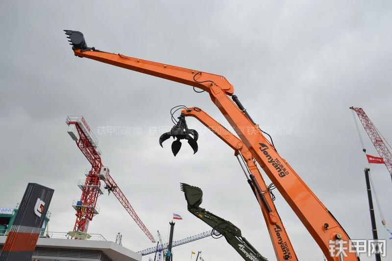 詹阳重工JY630E加长臂拆除臂局部