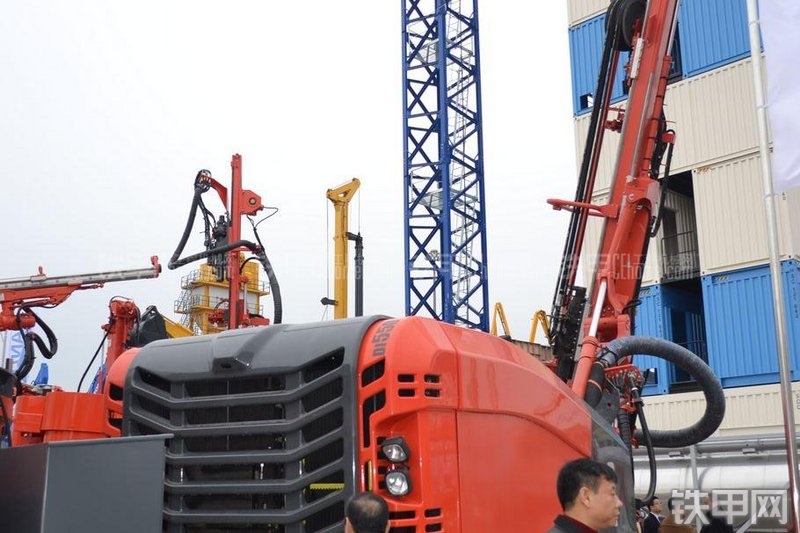 山特维克DI550潜孔钻机局部