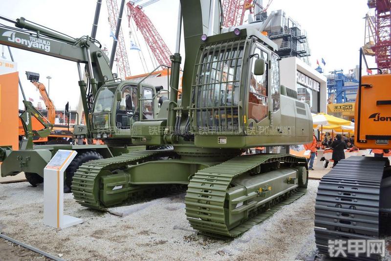 詹阳重工JY633-J抢险挖掘机局部