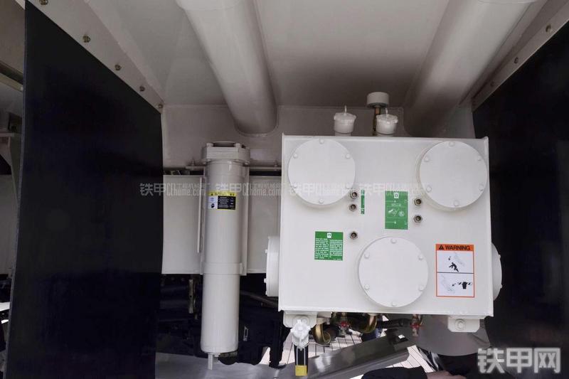 特雷克斯TR50非公路自卸车局部