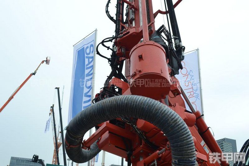 山特维克DI550潜孔钻机局部