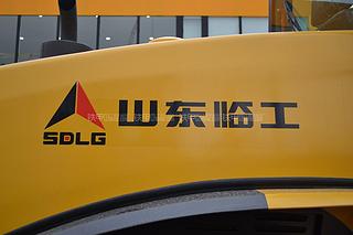 山东临工LGS812H压路机局部