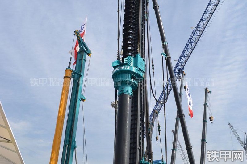 山河智能SWSD3612长螺旋钻机局部