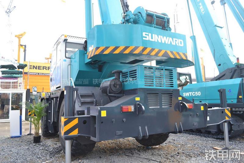 山河智能SWRT55起重机局部