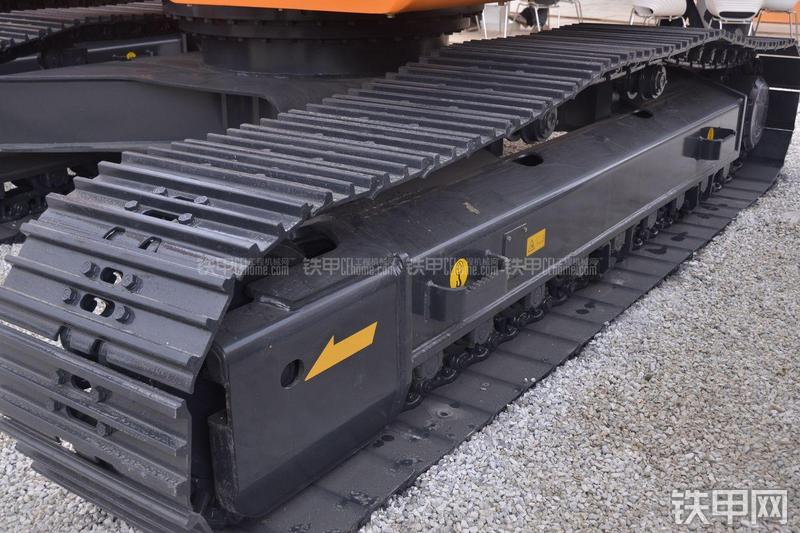 詹阳重工JY625E挖掘机局部